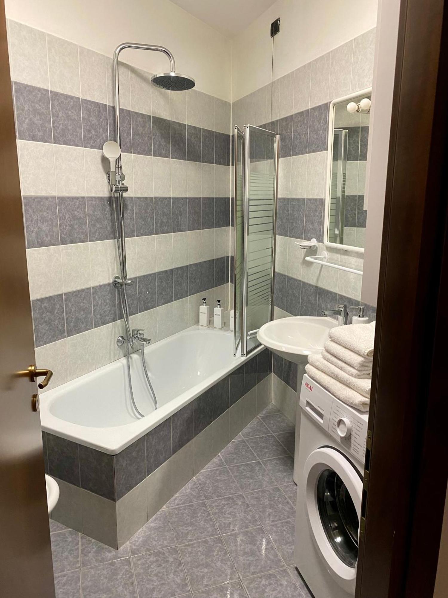 Casa Alba Chiara Apartment ตรีเอสเต ภายนอก รูปภาพ